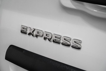 https://dvg-vehicle-assets.s3.amazonaws.com/1203612/ax8z5qnppxtpng3kkwk3vyl9y.jpg