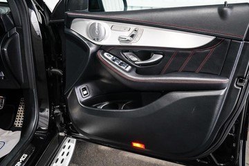 https://dvg-vehicle-assets.s3.amazonaws.com/1203619/8jq6sg7dy015i3eskyrlon2rb.jpg
