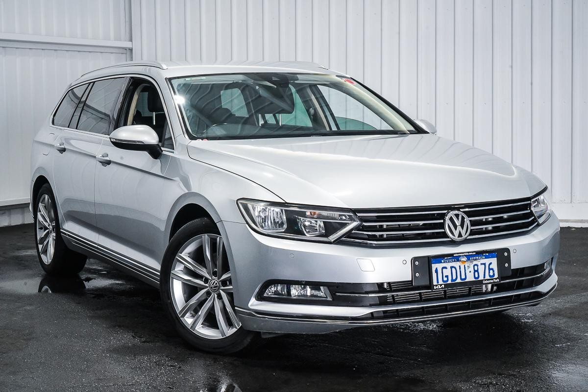 Volkswagen Passat image 1