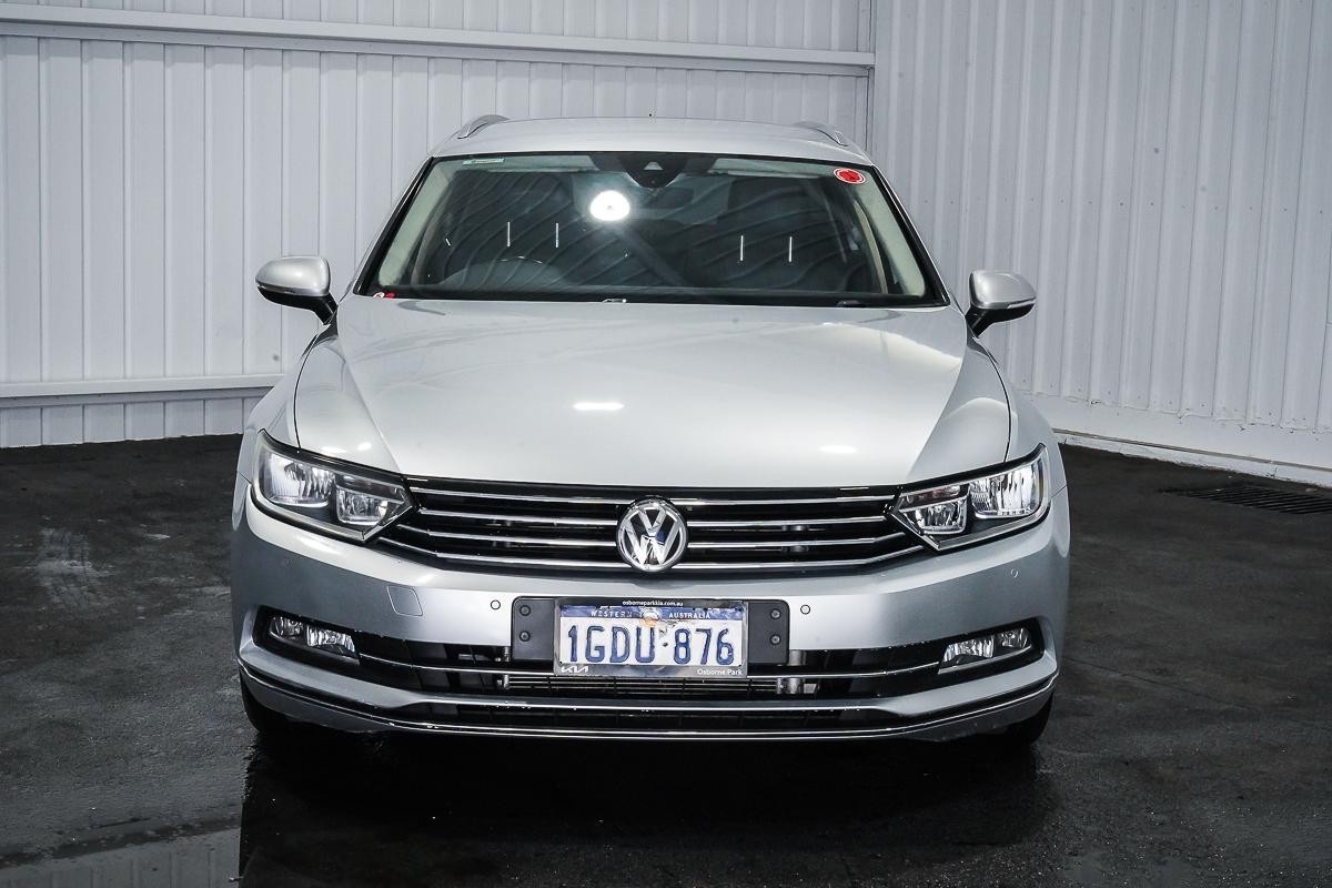 Volkswagen Passat image 3