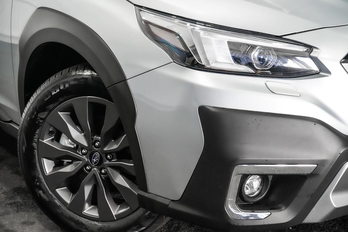 Subaru Outback image 2