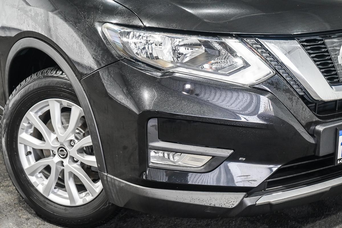 Nissan X-trail image 2