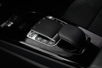 https://dvg-vehicle-assets.s3.amazonaws.com/1203648/4b61o1u4m6nz6f2lin2nitngk.jpg