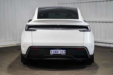 https://dvg-vehicle-assets.s3.amazonaws.com/1203660/4k7tss2kgfaammfq4o7pfglnc.jpg