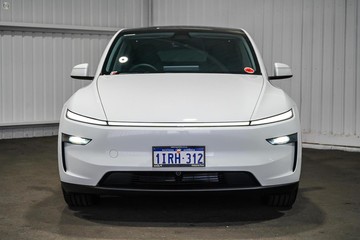 https://dvg-vehicle-assets.s3.amazonaws.com/1203660/6sfluggc70hnxhx1rzzbn1ab3.jpg