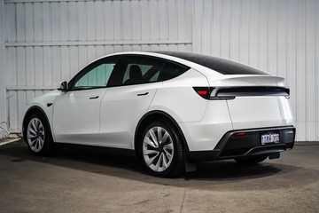 https://dvg-vehicle-assets.s3.amazonaws.com/1203660/c9n38lfftlpv3vy1r531j3hro.jpg