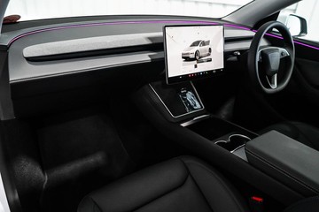 https://dvg-vehicle-assets.s3.amazonaws.com/1203660/elpdljiym46cbsljs8wffc4o8.jpg
