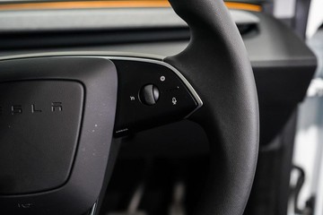 https://dvg-vehicle-assets.s3.amazonaws.com/1203660/enq85rznn2awtwrpsco4ye2qi.jpg