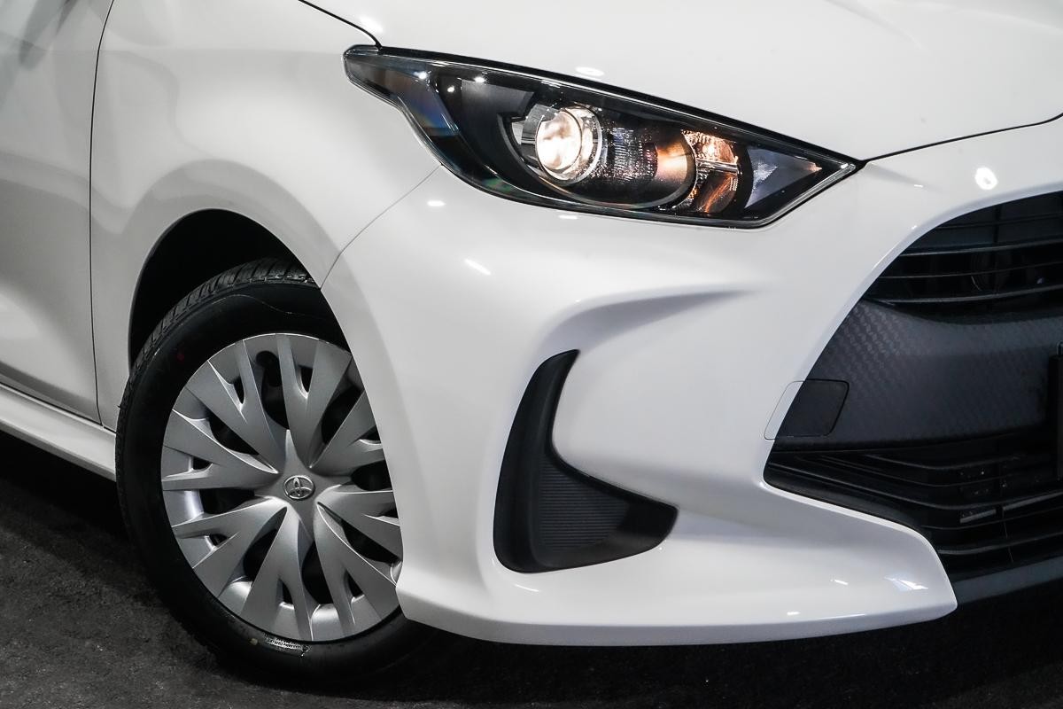 Toyota Yaris image 2