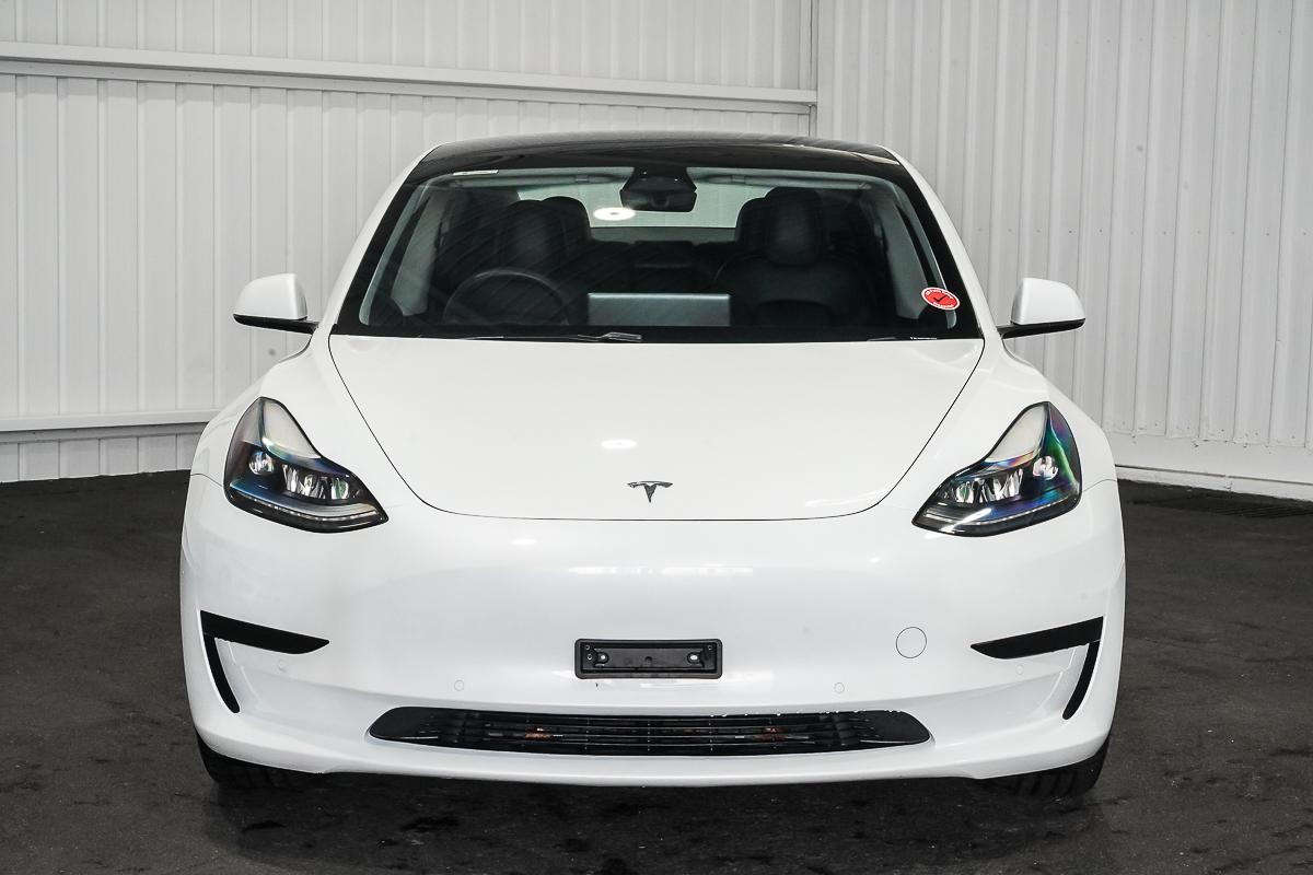 Tesla Model 3 image 3