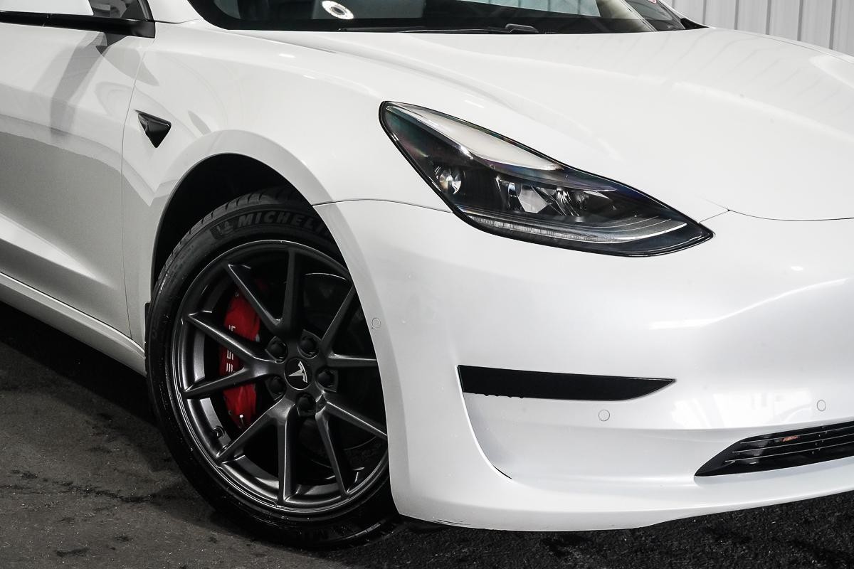Tesla Model 3 image 2