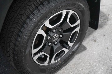 https://dvg-vehicle-assets.s3.amazonaws.com/1203685/2syyump21uzkqgl9i3yd7w21m.jpg