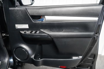 https://dvg-vehicle-assets.s3.amazonaws.com/1203685/66fmo9cqcgse6h1lsly6qstks.jpg