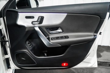 https://dvg-vehicle-assets.s3.amazonaws.com/1203686/7r12daf30pcej52iuph3k6f0x.jpg