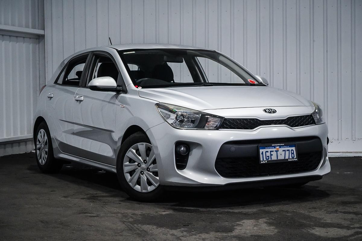 Kia Rio image 1