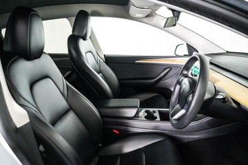 https://dvg-vehicle-assets.s3.amazonaws.com/1203693/3euszjskehmjqidup0aypikdu.jpg