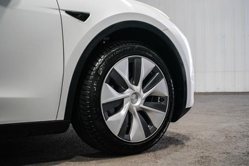 https://dvg-vehicle-assets.s3.amazonaws.com/1203693/3wcbt26en4gyv6dif4i7opj0s.jpg