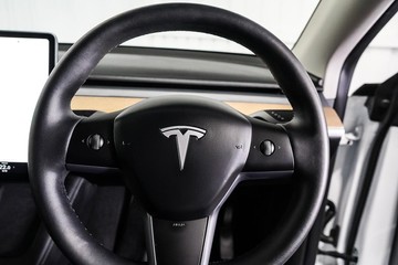 https://dvg-vehicle-assets.s3.amazonaws.com/1203693/dug37st2ri57t548fnu61fqxy.jpg