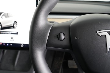 https://dvg-vehicle-assets.s3.amazonaws.com/1203697/13astbmj11m4whzh2niq9lktd.jpg
