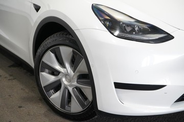 https://dvg-vehicle-assets.s3.amazonaws.com/1203697/5wmvti8zvh6r2snfyhmvk2zi8.jpg