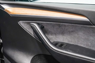 https://dvg-vehicle-assets.s3.amazonaws.com/1203700/3izg2pja5hbkfif6fomcajaen.jpg