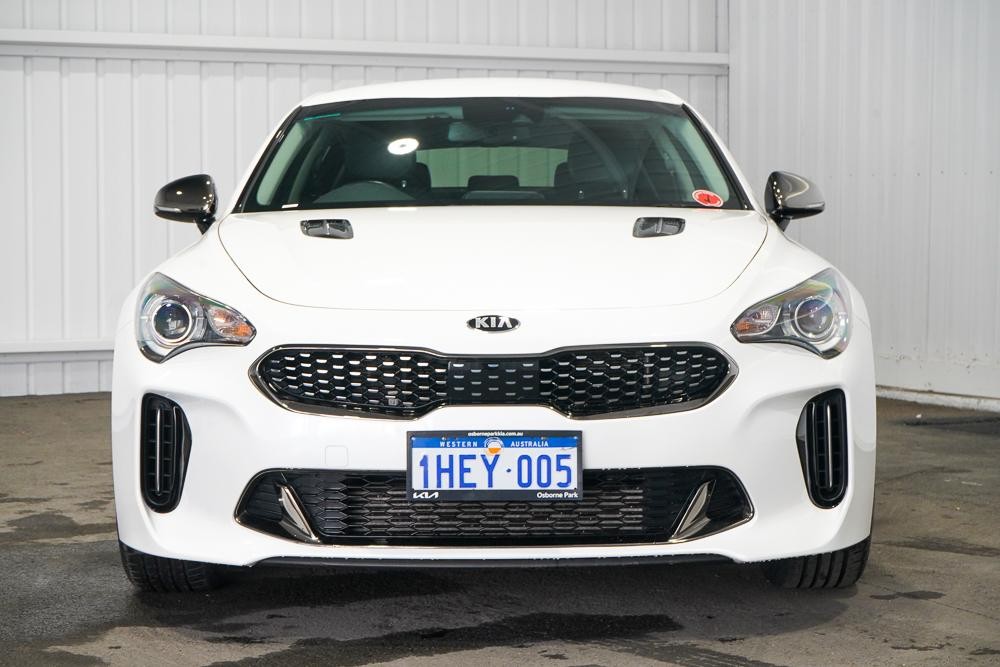 Kia Stinger image 3