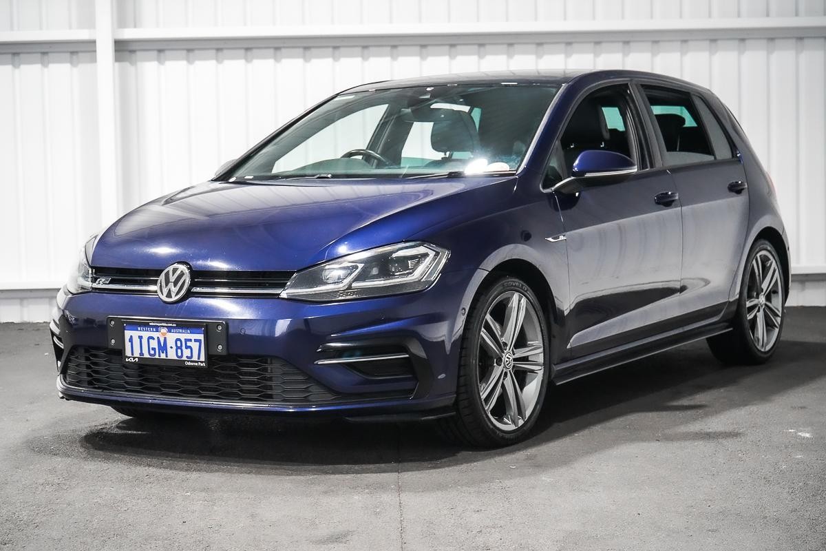 Volkswagen Golf image 4