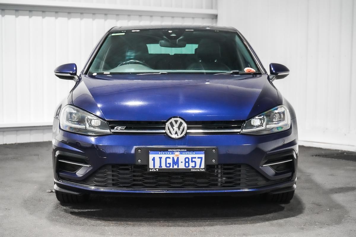 Volkswagen Golf image 3