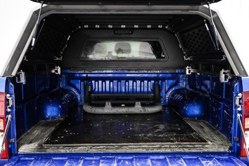 https://dvg-vehicle-assets.s3.amazonaws.com/1203713/68umhcdmz08674mj70gwhzivw.jpg