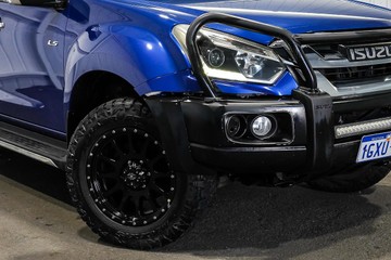 https://dvg-vehicle-assets.s3.amazonaws.com/1203713/dxwkjes8svh2wkkjg5m1lo38x.jpg