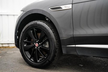 https://dvg-vehicle-assets.s3.amazonaws.com/1203714/5rg4myddsxmohiciew8t4ccm5.jpg