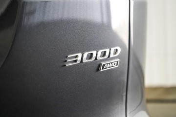https://dvg-vehicle-assets.s3.amazonaws.com/1203714/9mc0hqo6k87bfbrgum2l38qew.jpg
