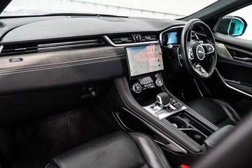 https://dvg-vehicle-assets.s3.amazonaws.com/1203714/awknh0vrdzehq2zt78yqm85ej.jpg