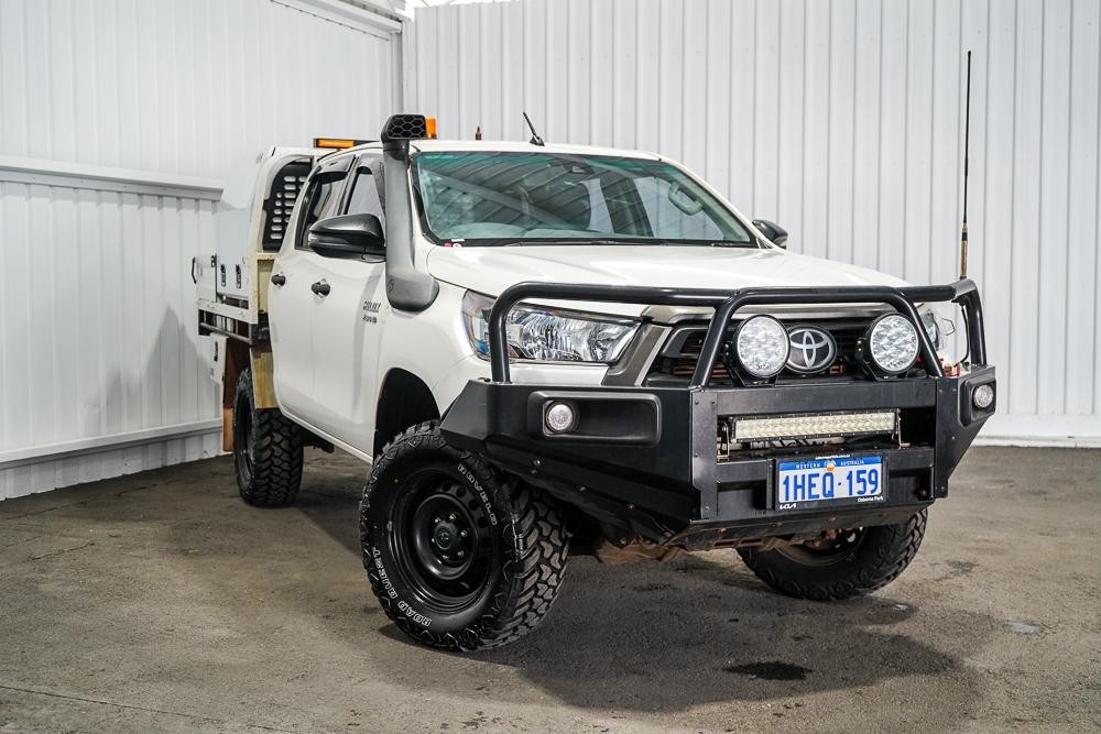 Toyota Hilux image 1