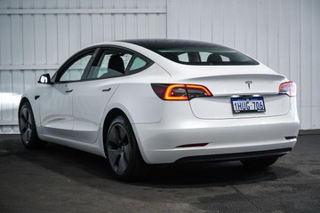 https://dvg-vehicle-assets.s3.amazonaws.com/1203725/bdsx73ur3ksf2vo2tx63pc541.jpg