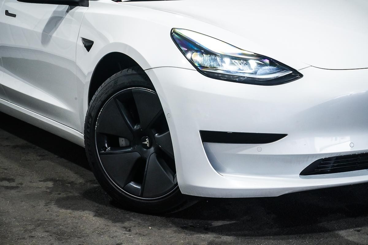 Tesla Model 3 image 2