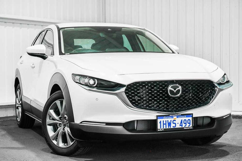 Mazda Cx-30 image 1