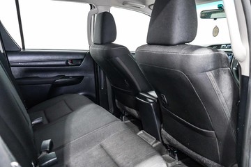 https://dvg-vehicle-assets.s3.amazonaws.com/1203736/5v3hc0ckj80xazylbaqwt7yal.jpg