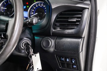https://dvg-vehicle-assets.s3.amazonaws.com/1203736/8uil8nv46ryvodqovak4ujxdi.jpg