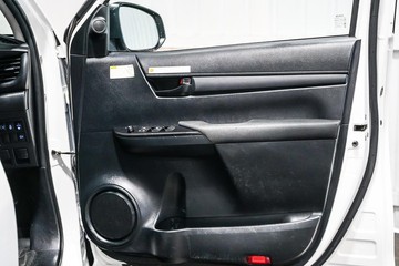 https://dvg-vehicle-assets.s3.amazonaws.com/1203736/c9nhnlt4yg8vrd203tmed8uzl.jpg