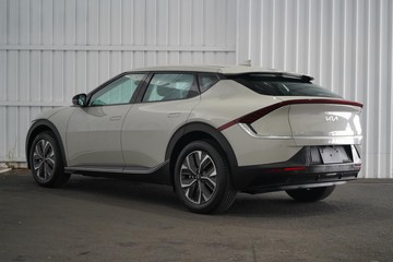 https://dvg-vehicle-assets.s3.amazonaws.com/1203740/2mv6h62lszway6xifivq8240v.jpg