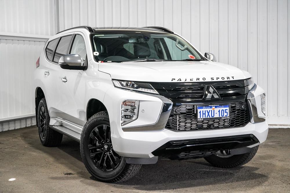 Mitsubishi Pajero Sport image 1