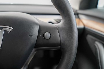 https://dvg-vehicle-assets.s3.amazonaws.com/1203749/69ym3l9z4jfm17r391gtteymh.jpg
