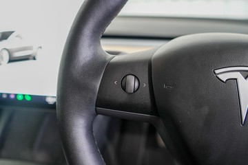 https://dvg-vehicle-assets.s3.amazonaws.com/1203749/77qtme1b997bhpeaea4hzn72t.jpg