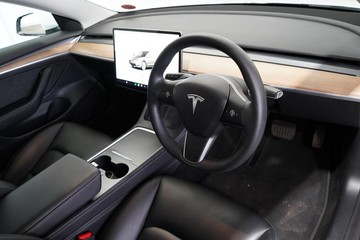 https://dvg-vehicle-assets.s3.amazonaws.com/1203749/ba288i3ts9mxiaqtasyc32kay.jpg
