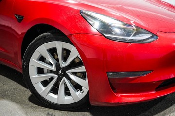 https://dvg-vehicle-assets.s3.amazonaws.com/1203757/1ahs6ynm2tu6dx4e6o3swnmle.jpg