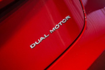 https://dvg-vehicle-assets.s3.amazonaws.com/1203757/1opfgju2bcjp6eiqw0xxjtup1.jpg