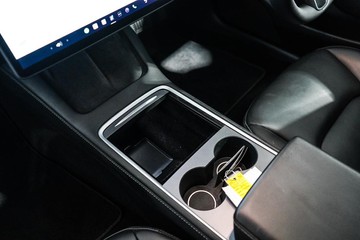 https://dvg-vehicle-assets.s3.amazonaws.com/1203757/8rlfbek0banx7th7ezfm025k6.jpg
