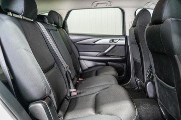 https://dvg-vehicle-assets.s3.amazonaws.com/1203765/3kmb0t9o1gqj0wtjvv43ypbtg.jpg