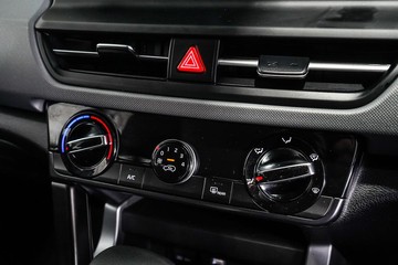 https://dvg-vehicle-assets.s3.amazonaws.com/1203782/1ehyg8k2358qbjjroahwxqvns.jpg